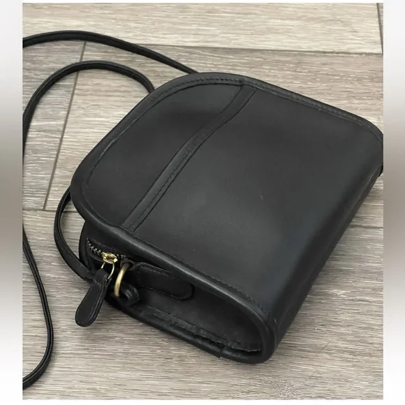 EUC Vtg Coach Black Leather Abbie Small Crossbody Bag J8U-9017 No Hang Tag - Picture 5 of 15